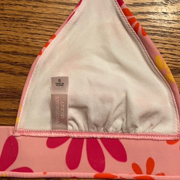 EUC Victoria’s Secret bikini. Size S. - Picture 9 of 9
